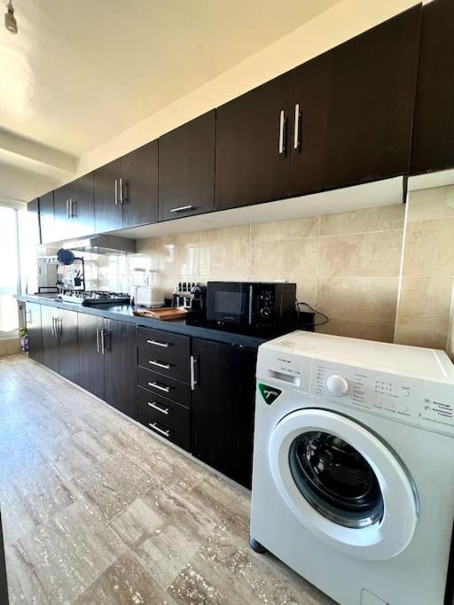 Ocean View Sunset Apartment In The Heart Of Ραμπάτ Εξωτερικό φωτογραφία